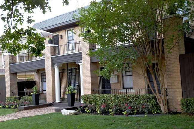 4717 - 4710 Gaston - BROOKSTONE MANOR - BROOKSTONE MANOR