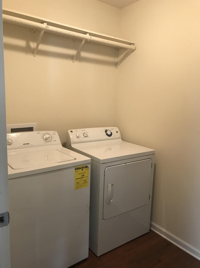 Building Photo - 2612 Northfield Rd