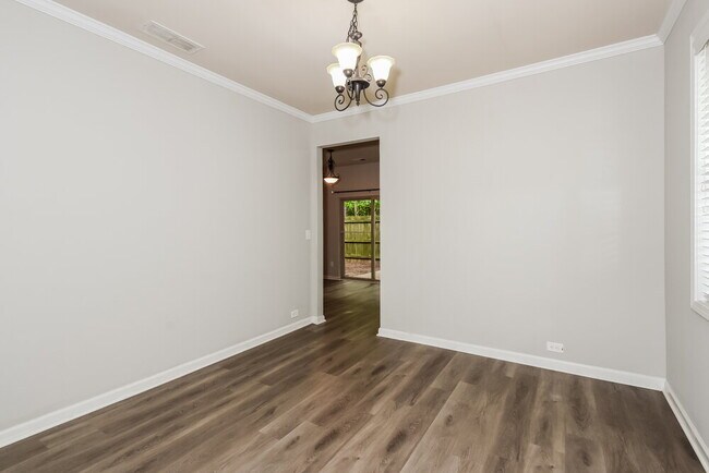 Building Photo - 182 Diamond Ridge Ave