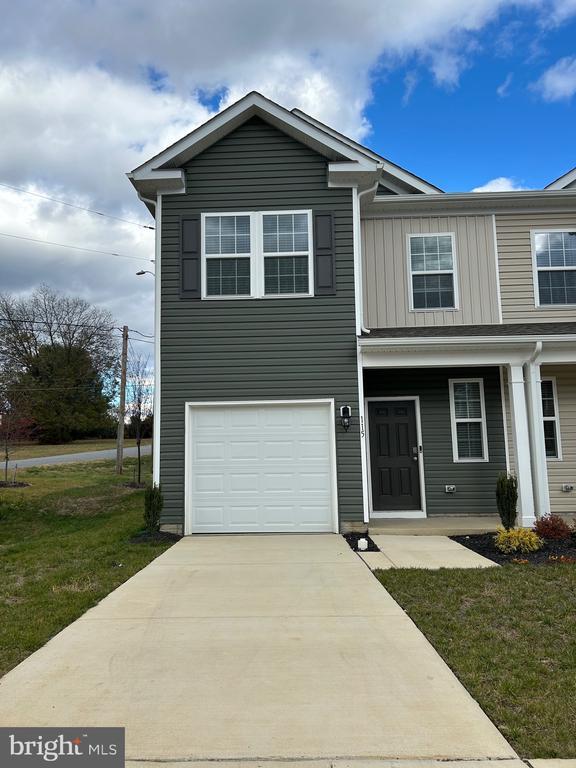 Building Photo - 115 Rae Ct