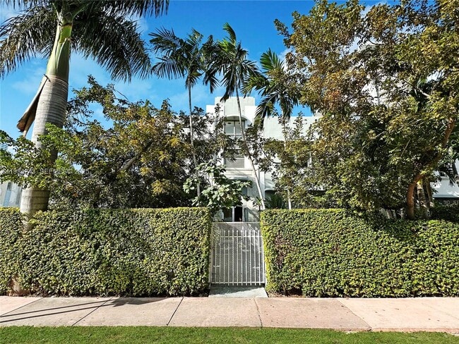 Building Photo - 900 Jefferson Ave