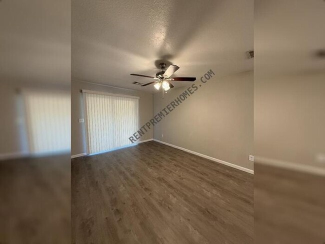 Building Photo - 4929 Brookdale Dr