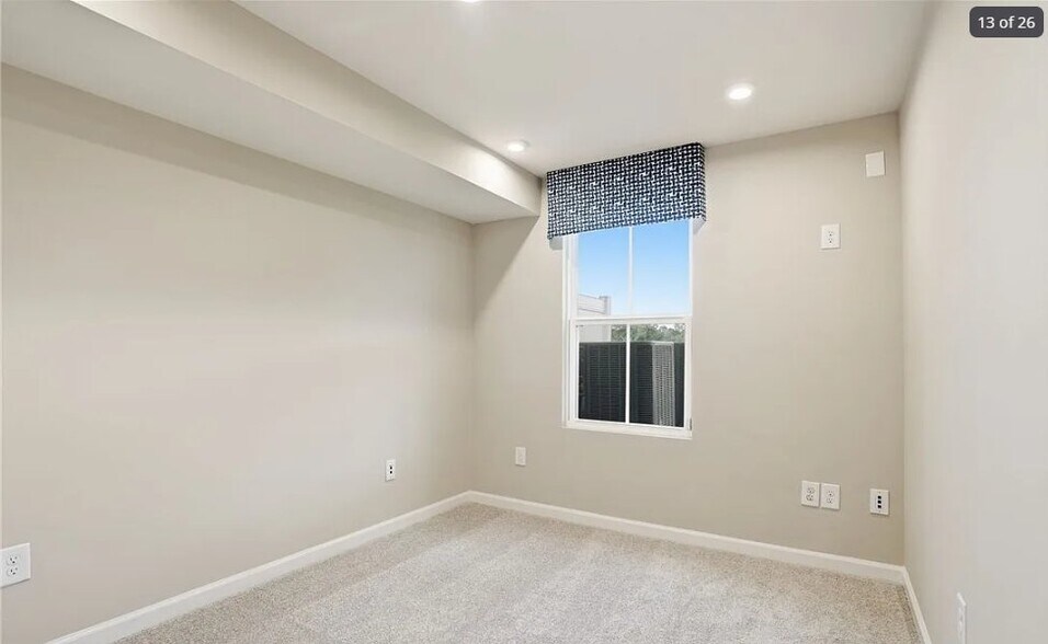 Building Photo - 509 Portal Dr