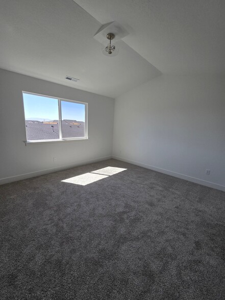 Building Photo - 4816 Heartwood Rd