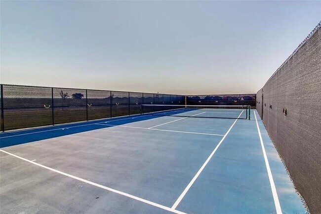 Building Photo - 6221 Hightower St