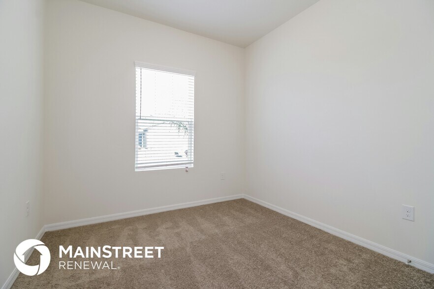 Building Photo - 3022 Neverland Dr