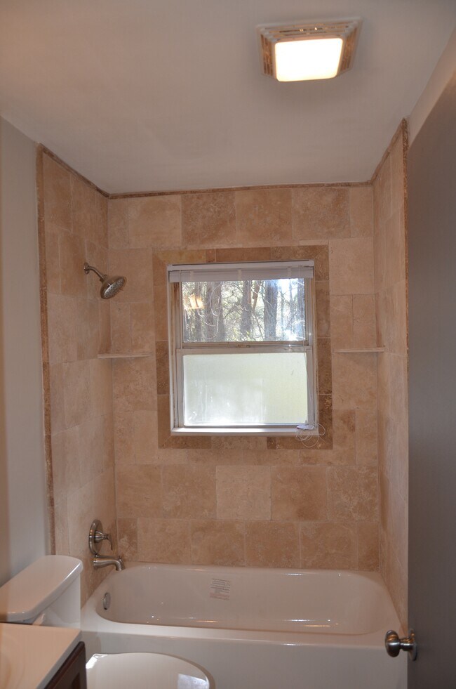 Building Photo - 3411 Lark Lane