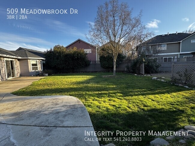Building Photo - 509 Meadowbrook Dr