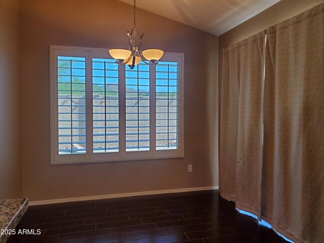 Building Photo - 12059 N 110th St