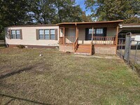 Building Photo - 301 SE 3rd St