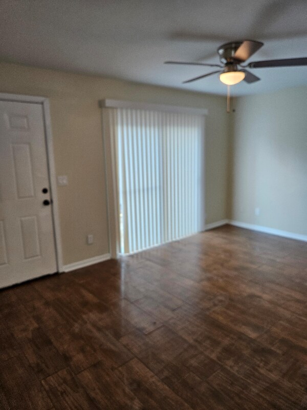 Primary Photo - 3950 SE 17th Ct