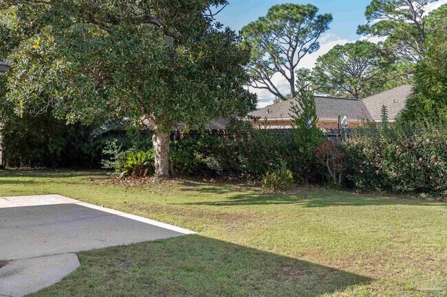 Building Photo - 2540 Hallmark Dr