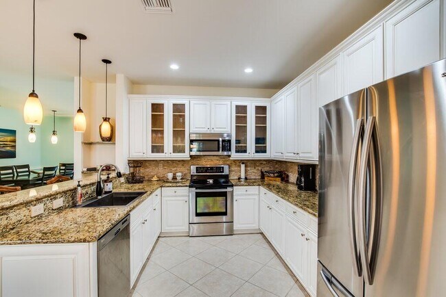 Building Photo - 3690 Old Lighthouse Cir