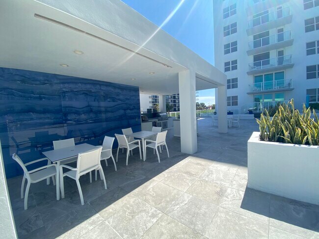 Building Photo - 3450 S Ocean Blvd