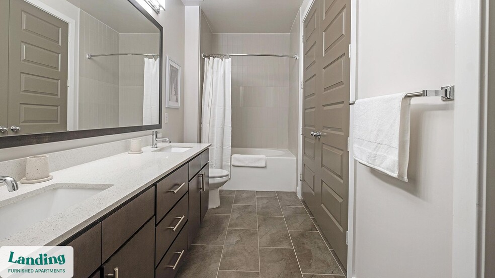 Building Photo - 825 Usener St