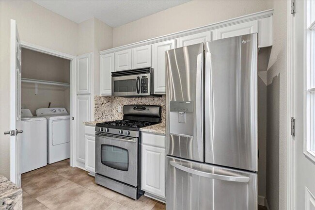 Building Photo - 5604 Northdale Dr