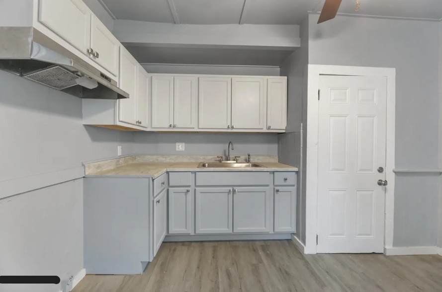 Building Photo - 53 Orchard St