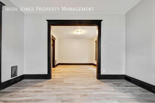 Building Photo - 128 Crowley Ave