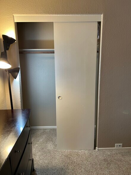 Building Photo - 1317 Olvera way