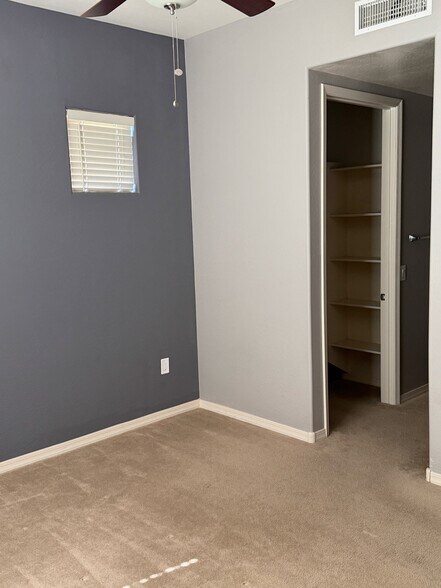 Building Photo - 3330 S Gilbert Rd