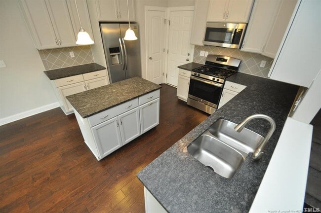 Building Photo - 1107 Summer Meadow Dr