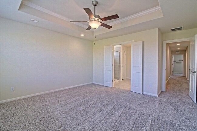 Building Photo - 5610 Wolf Pack Dr