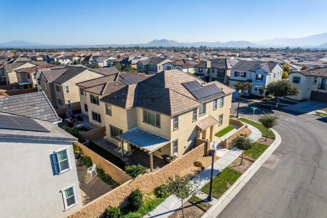 Building Photo - 3915 E Fincastle St