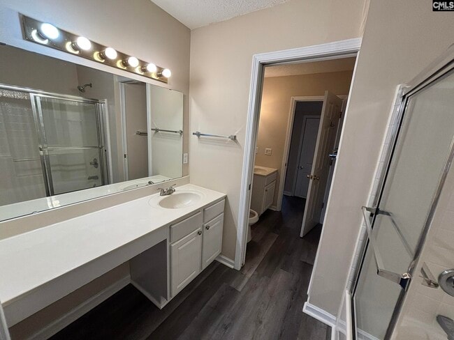 Building Photo - 107 Chapelwood Dr