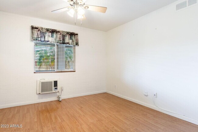 Building Photo - 4401 N 12th St