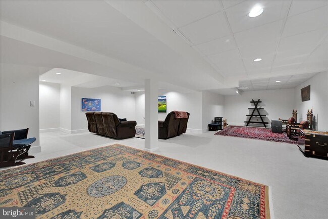 Building Photo - 1118 Jarvis Ln