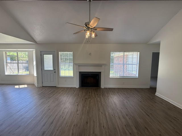 Building Photo - 10713 Plummer Cir