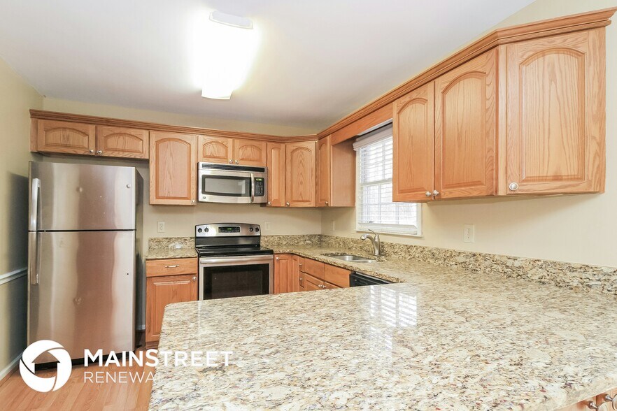 Building Photo - 4441 Fernbrook Dr