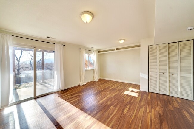 Building Photo - 4450 McGrew Cir