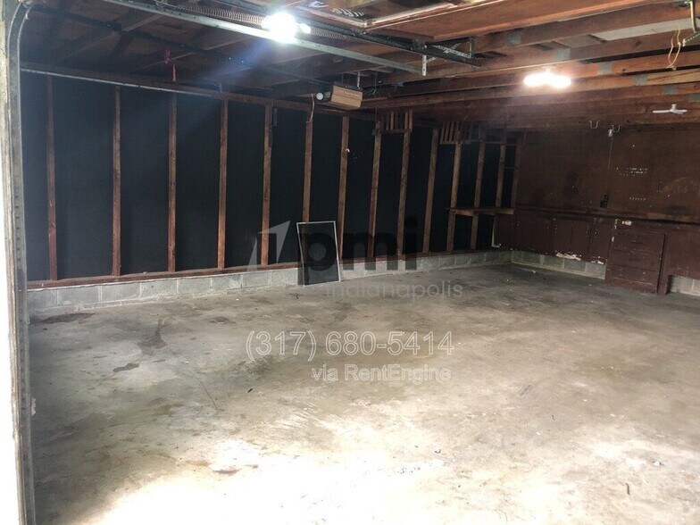 Building Photo - 1204 N Lincoln St