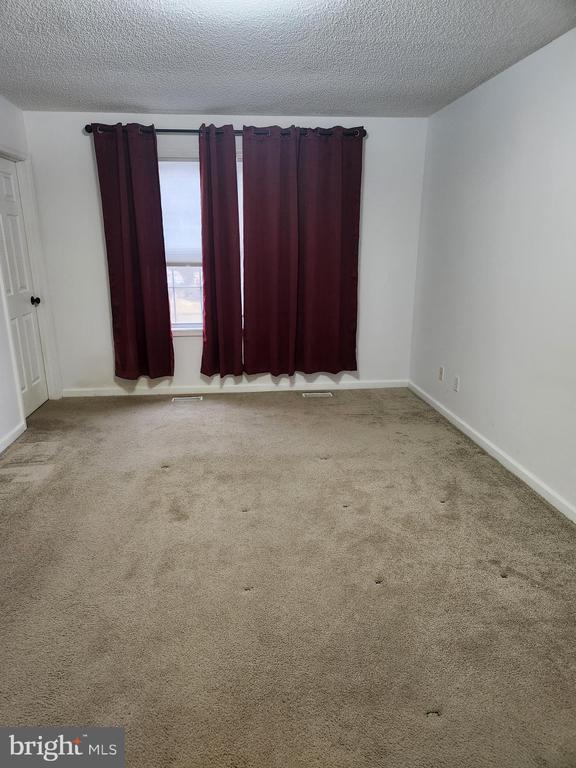 Building Photo - 513 E 11th Ave