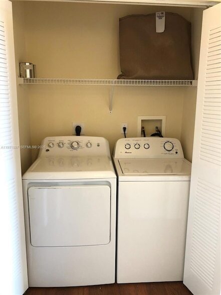 Building Photo - 1900 Van Buren St