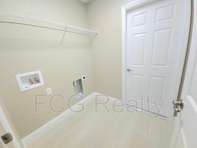 Building Photo - 3790 SW 137th Pl
