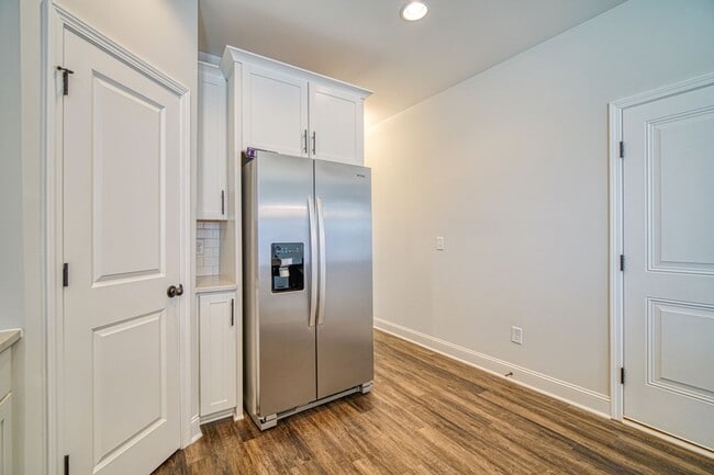 Building Photo - Lovely End Unit, Brand New Construction, 3...