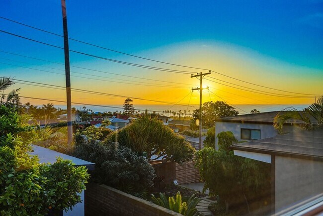Building Photo - 3 Bedroom Home with Ocean Views in Point Loma