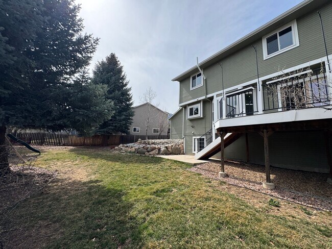 Building Photo - 5 Bedroom Home in Broadmoor Bluffs