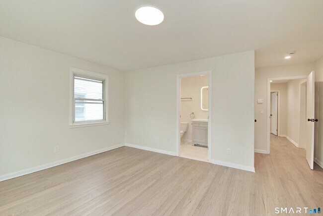 Building Photo - 306 Courtland Ave