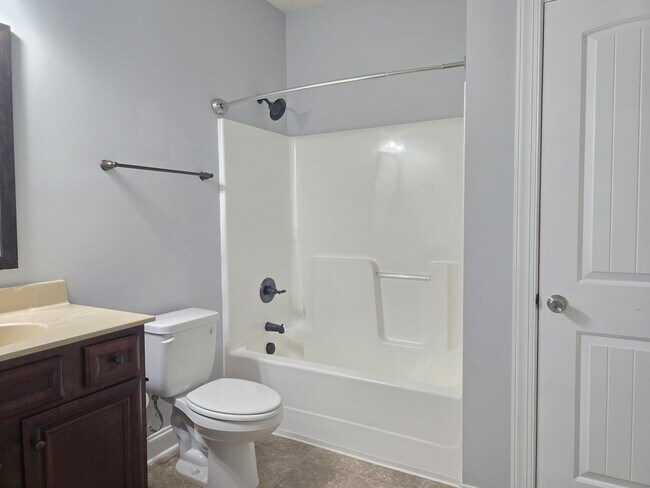 Building Photo - 8809 Crenshaw Dr