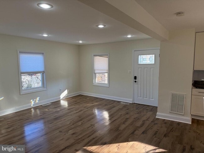 Building Photo - 9300 Sanger St