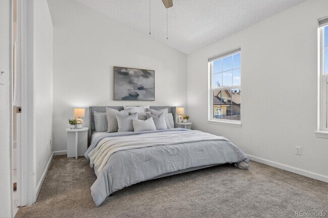 Building Photo - For Rent – $2,195/month | Stanton Farms Townhome in Littleton
