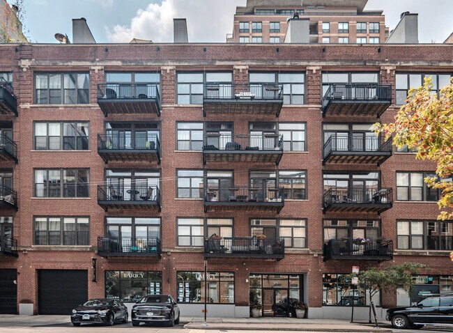 Building Photo - 375 W Erie St