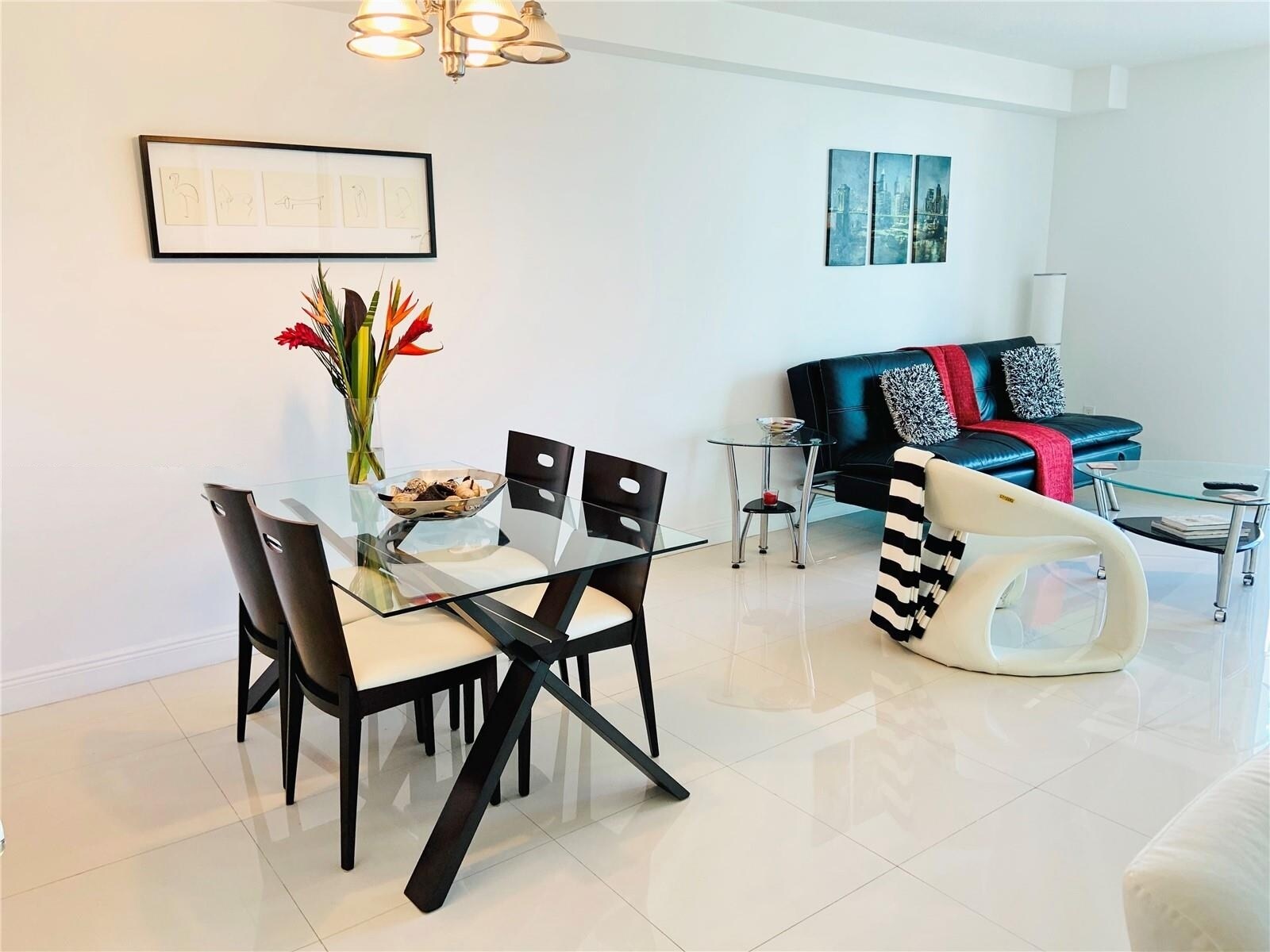 Building Photo - 1250 S Miami Ave