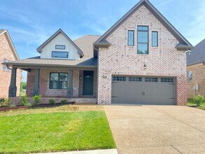 Building Photo - For Lease - 3BR, 2.5BA, 2300sqft home (Gallatin)
