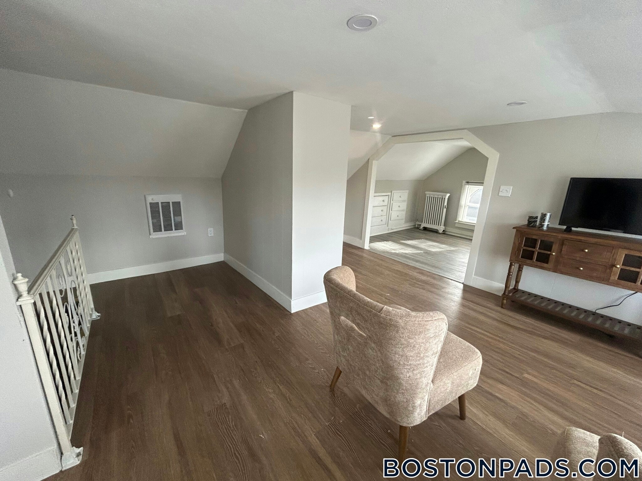 Building Photo - 40 Warren Ave