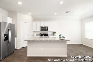 Building Photo - 812 Bahia Pl