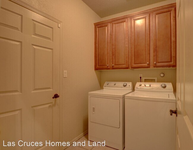 Building Photo - 2 br, 2 bath House - 1293 Mission Nuevo Un...